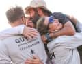 Die "Guyot"-Crew nach dem Sieg im Glück