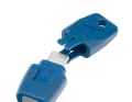 Heat: Short-term high temperatures of around 50 degrees destroy the proteins in the venom of mosquitoes and bees. This prevents itching and swelling after being bitten. The HeatIt model is plugged into a smartphone. Price: 30 euros. www.heatit.de