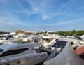 Les grands yachts à moteur font partie de l'offre.