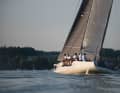 Platz 21: Die Ruhe nach dem Start – Lucas Neddermann. Aufgenommen bei der Rund Um 2022 am Bodensee, die abgebildete "Wild Lady" ist gut von der Startlinie weggekommen und hat unter Land am deutschen Ufer kurzzeitig ein schönes Windfeld gefunden, um sich vom restlichen Feld abzusetzen