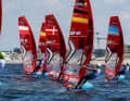 Die iQFoil-Flotte auf ihrem WM-Kurs vor Scheveningen