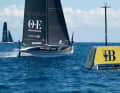 Sie rasten als Außenseiter bei der ersten Vorregatta zum 37. America's Cup überraschend auf Platz drei: Frankreichs Cup-Jäger mit der AC40 "Orient Express"