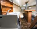 Auf der Viko S 21 findet sich alles, was auf ein kleines Fahrtenschiff gehört. Der Pantryblock kann um einen Kocher erweitert werden