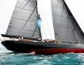 Le ketch de 59 mètres "Maximus" s'est vu infliger une pénalité de temps pour un départ anticipé et a glissé à la deuxième place du groupe A derrière ...