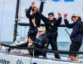 Les hôtes de l'Akademischer SegelVerein Warnemünde ont entamé dans les meilleures conditions la dernière épreuve qualificative pour la finale de la Sailing Champions League.