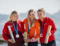 Das Ilca-6-Podium der besten Einhandseglerinnen bei Olympia | World Sailing/Jean-Louis Carli