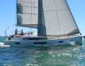 Kraftvoll: Bei Wind und Wellen fühlt sich die Sun Odyssey 440 wohl. Die große Genua sorgt für zügiges Vorwärtskommen