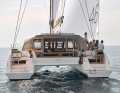 Nautitech 46 Open: barca emozionante con fiocco autovirante e due posizioni di governo a livello del pozzetto. Ora disponibile anche con flybridge. Versatile