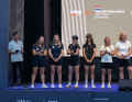 Ici, Jill Paland (à droite) et Victoria Jurczok (2e à partir de la droite) représentent les femmes de l'AC Team Germany sur la scène de la Coupe.