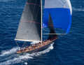 The almost 40 metre long "Velsheda" has a spar area of almost 935 square metres
