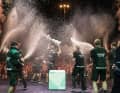 Qui l'Emirates Team New Zealand festeggia il successo della difesa della Coppa sul palcoscenico di Barcellona