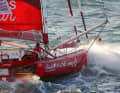 Könnte als erst zweite Frau in der Transat-Geschichte der Imocas aufs Podium segeln: die Britin Samantha Davies mit Alan Roberts auf "Initiatives Cœur"