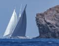 Du grand cinéma à voile : "Athos" (à gauche), le plus long des participants, est arrivé à Saint-Barth en décembre seulement après avoir subi un radoub coûteux. Comme "Perseverance", il s'est classé troisième de son groupe. Pour le Baltic de 40 mètres, la première régate depuis sa livraison en 2021 a été un baptême du feu.