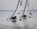 Lukasz Zakrezewski aus Polen (P-155) segelt in Luv des besten deutschen Seglers Andi Lachenschmid (G-719)