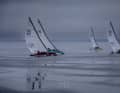 Bei Wind immer noch das Maß aller Dinge: Altmeister Karol Jablonski (P36) segelt bei Druck der Konkurrenz davon.