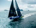 Gewann nach der Vendée Globe auch das Course des Caps: Charlie Dalins "Macif – Santé Prévoyance" siegte ohne ihren Mitschöpfer Dalin, dafür mit Sam Goodchild und seiner Crew.