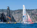 Team Crédit Mutuel et Team Belgium Ocean Racing - Curium se disputent la victoire dans la course autour du monde Globe40. L'arrêt pour réparation a maintenant fait reculer les leaders belges.