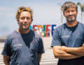 Die beiden Globe40-Favoriten vor dem Schlusskapitel im brasilianischen Recife: Ian Lipinski und Antoine Carpentier (r.).