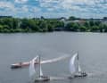Spectators and passers-by will find the Alster packed this weekend. The first training sessions have already taken place ahead of the starting gun on 12 June at 11.30 am.