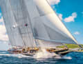74e Meteor : Gerard Dijkstra et John G. Alden ont dessiné la goélette classique avec étrave à clipper et porte-à-faux arrière. Le propriétaire américain John Risley a confié la construction à Royal Huisman et l'intérieur à John Munford. En 2019, la goélette à gaffes a été confiée à un nouveau propriétaire après une cure de jouvence chez Huisfit. Le prix de l'offre s'élevait à 15 millions d'euros. "Meteor" participe à des régates de grands yachts. A partir de 115 000 euros par semaine.