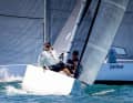 Normalerweise kommt, sieht und siegt Markus Wieser bei seinen Einsätzen. Bei dieser Leichtwind-EM der Sechser aber musste sich die Crew um "Momo"-Eigner Dieter Schön gleich zwei Crews beugen, war mit Bronze "nicht ganz zufrieden".
