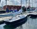 Le linee eleganti, gli ampi pozzetti e la poppa da yacht fanno sì che queste imbarcazioni si distinguano già in porto.