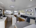 The distance between the work surface and the galley is optimised so that you always have a good grip at sea