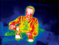 Bevande calde in un'immagine termica: la tecnologia a infrarossi mostra le differenze di temperatura in un colpo d'occhio