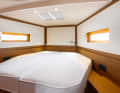 The island bed in the foredeck becomes narrow at the shoulders. There are no alternative extensions