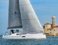 First 36: Designed and built by Seascape, constructed by Sam Manuard, the First has already repeatedly impressed in sailing terms, most recently in the YACHT comparison. Is it now also good enough for the Champions League? Data: Hull length 11.00 m, beam 3.80 m, draught 2.25 m, weight 4.8 tonnes, sail area 80 m², STZ 5.3; www.dufour-yachts.com