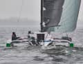 Déplié, le bateau mesure 5,46 mètres de large.