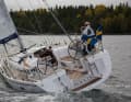 The stern is also rather moderate. The passageway has a comfortable width in the floor hatch, where a life raft can be stowed