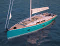 A genoa can be rigged on the second stay in front of the self-tacking jib