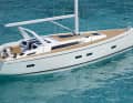 Grand Soleil 42 LC. Standardboot mit Targabügel und zusätzlichen Stauboxen hinten im Cockpit