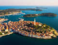 La perle de l'Istrie est sans aucun doute Rovinj, pittoresquement située sur une presqu'île.