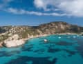 Traumhafte Ankerbucht an der Südseite der Insel Spargi vor Sardinien