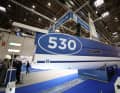 Ohne Kiel, aber mit vielen Extras zu sehen: Dufour 530 in Halle 16
