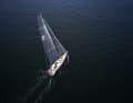 The double backstay enables a tightly flared and low-drag mainsail