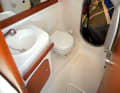 Performance cruiser con tavola centrale