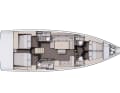 Ampliamento per l'attività di charter: quattro cabine, ognuna con la propria toilette. La cucina rimane incassata nel lato del salone.
