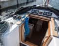 The deck layout is characterised by many large clamps and well-dimensioned winches