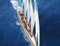 Sheer foredeck, slim line, variable sail plan: The design has already impressed in wind tunnel tests