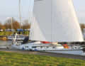 Voile d'avant

 Les gréements avec trinquette disposent souvent de nombreuses voiles d'avant. En revanche, un enrouleur fonctionnel évite d'aller sur l'avant du bateau.