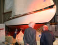 Mit den Mitgliedern des Freundeskreises waren kenntnisreiche Zuschauer anwesend, die genau wissen, welchen Aufwand der Erhalt eines Bootes aus dem Baujahr 1939 bedeutet