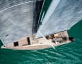 And from above you can see the lid on the cabin roof, which extends further forward to form a kind of second ...