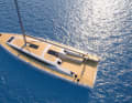 Bei der Standard-Version Easy Sailing sind alle Fallen, Strecker und Schoten bis zu den Steuerständen zurückgeführt. Das Cockpitsüll ist hoch und schützt gut