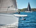 Dehler 38 SQ Serve anche come staffa di ancoraggio e come gradino: il muso di prua è disponibile in due lunghezze