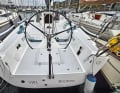 J 112 E La poupe est ouverte et le plancher du cockpit est profond. La grande roue bloque cependant le passage