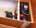 J 112 E Weight in the centre of the boat. The two energy dispensers are located under the sofa berths