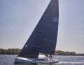J 112 E Gréement en fibre de carbone très performant pour le bateau de J. Le mât est relativement reculé